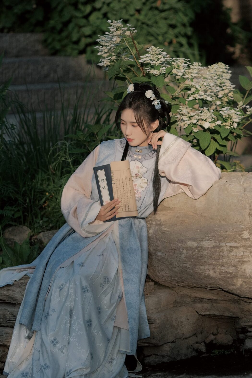 YiTuYu艺图语 Vol.4983 Zhao Min