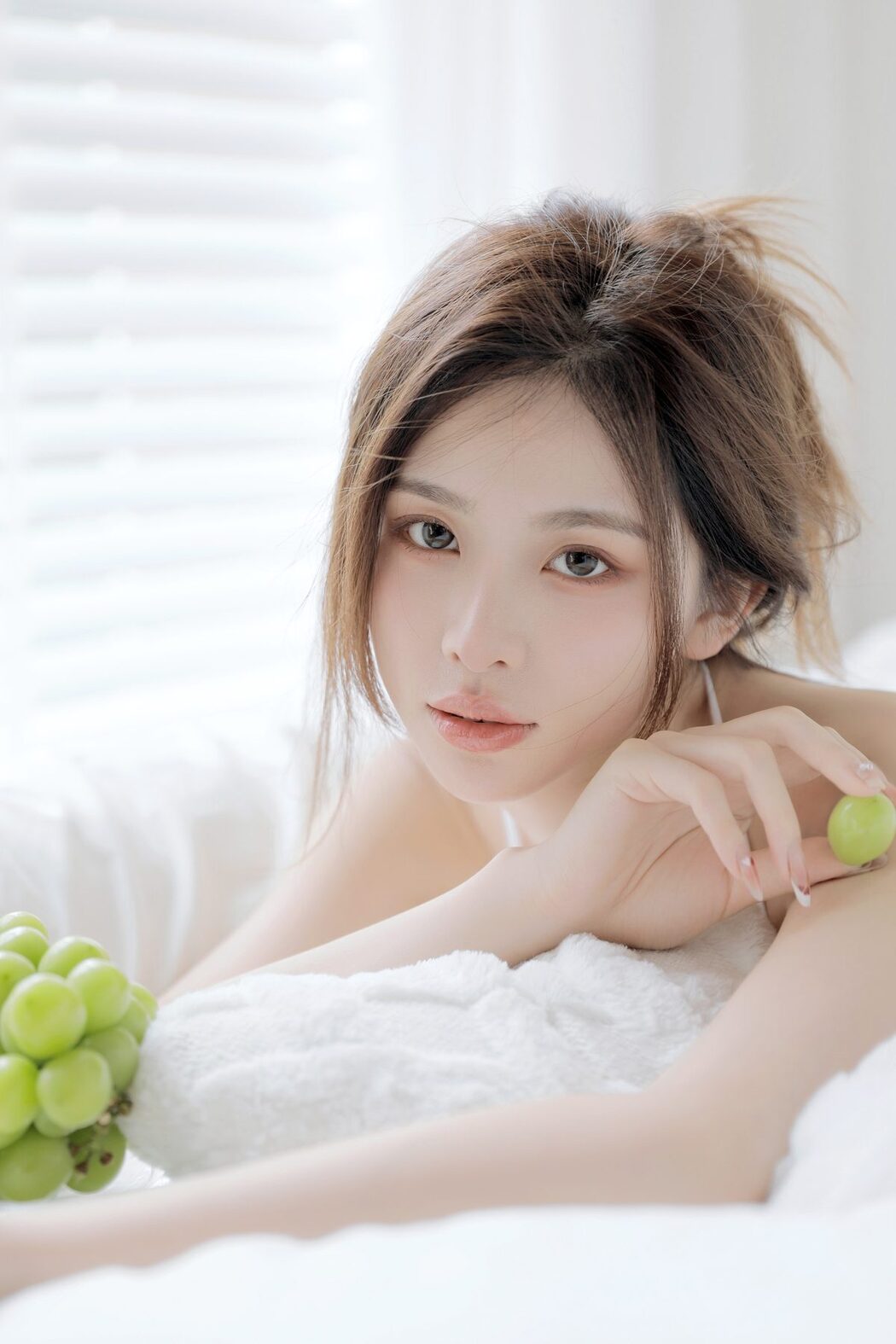 YiTuYu艺图语 Vol.5084 Xiao Fei ZZ