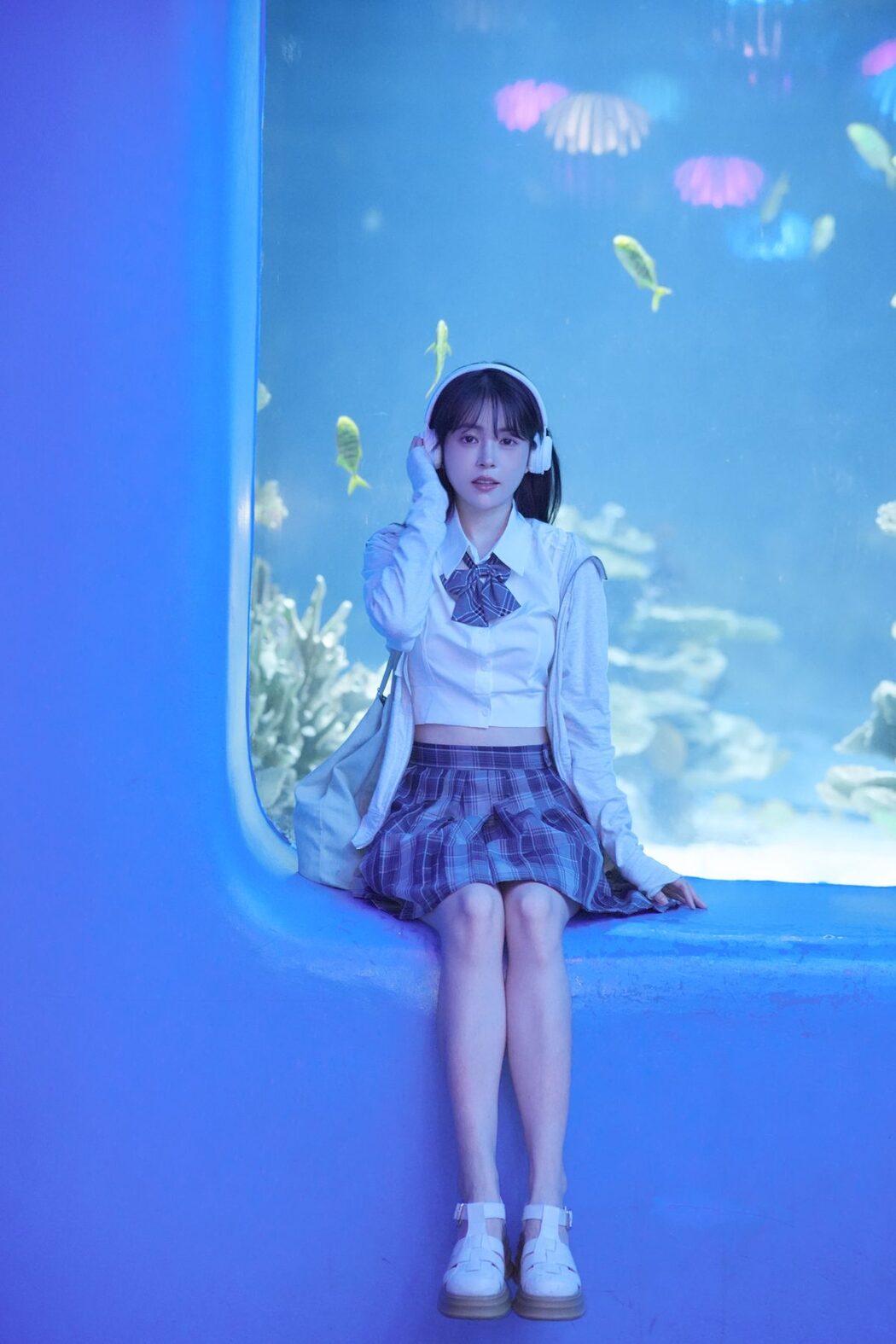 YiTuYu艺图语 Vol.5103 Luo Xin Xin