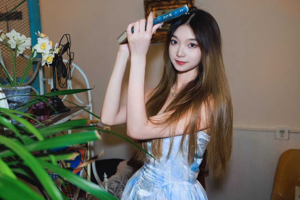 YiTuYu艺图语 Vol.5043 Yi Zhi Li Mao
