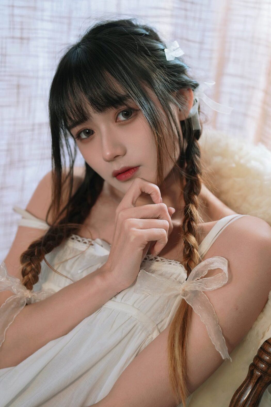 YiTuYu艺图语 Vol.5003 Tu Zi Zzz Bu Chi Hu Luo Bo