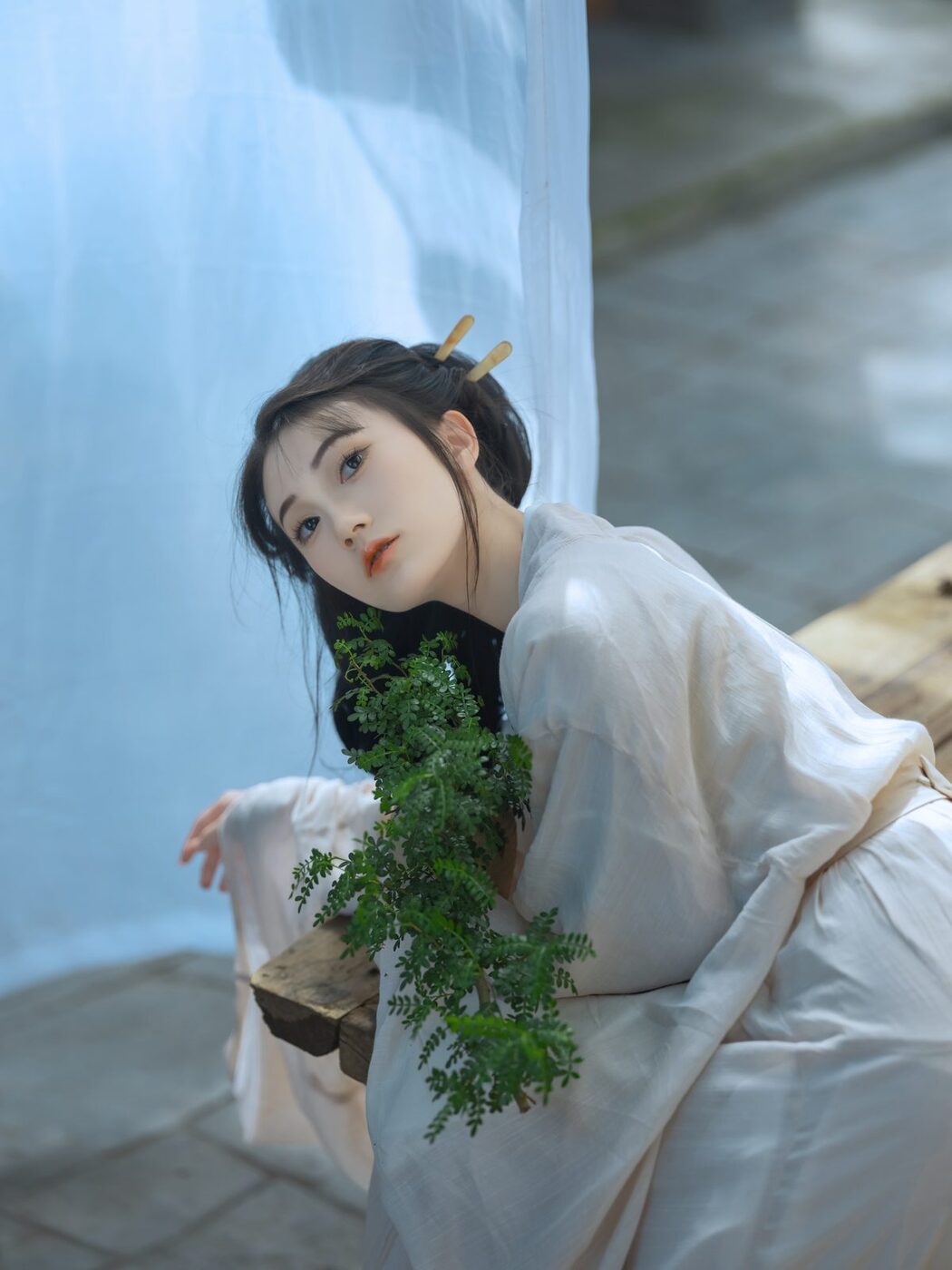 YiTuYu艺图语 Vol.5027 Dong Chu Liu