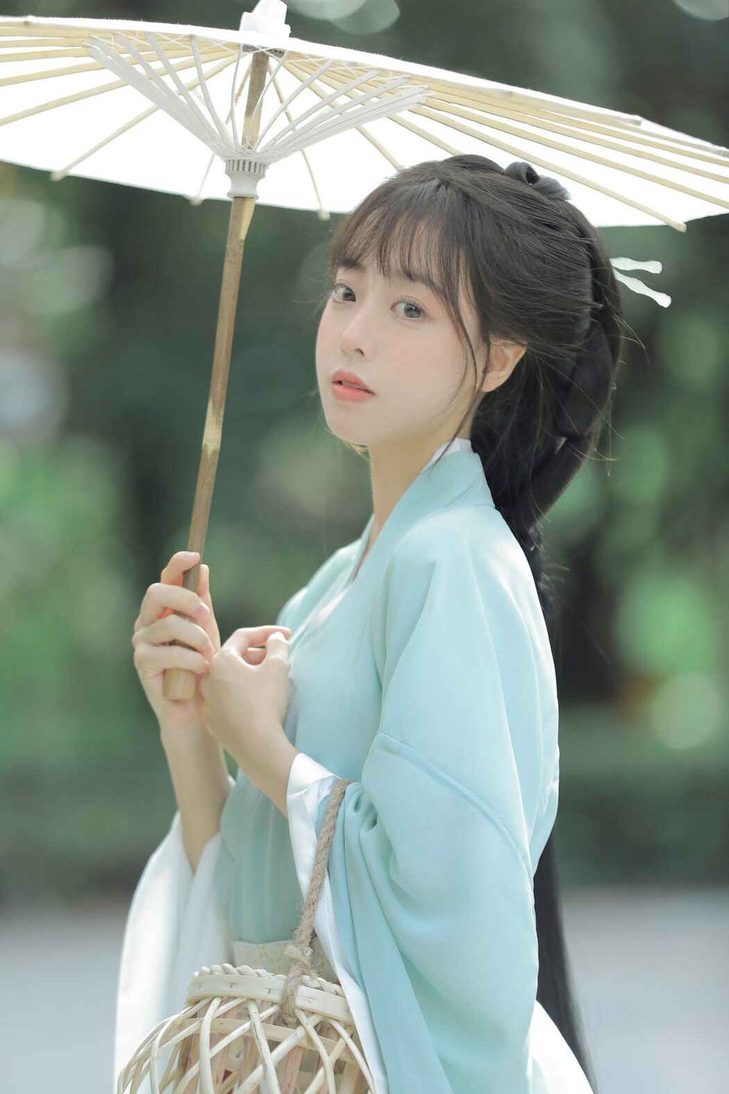 YiTuYu艺图语 Vol.5068 Qian Qian