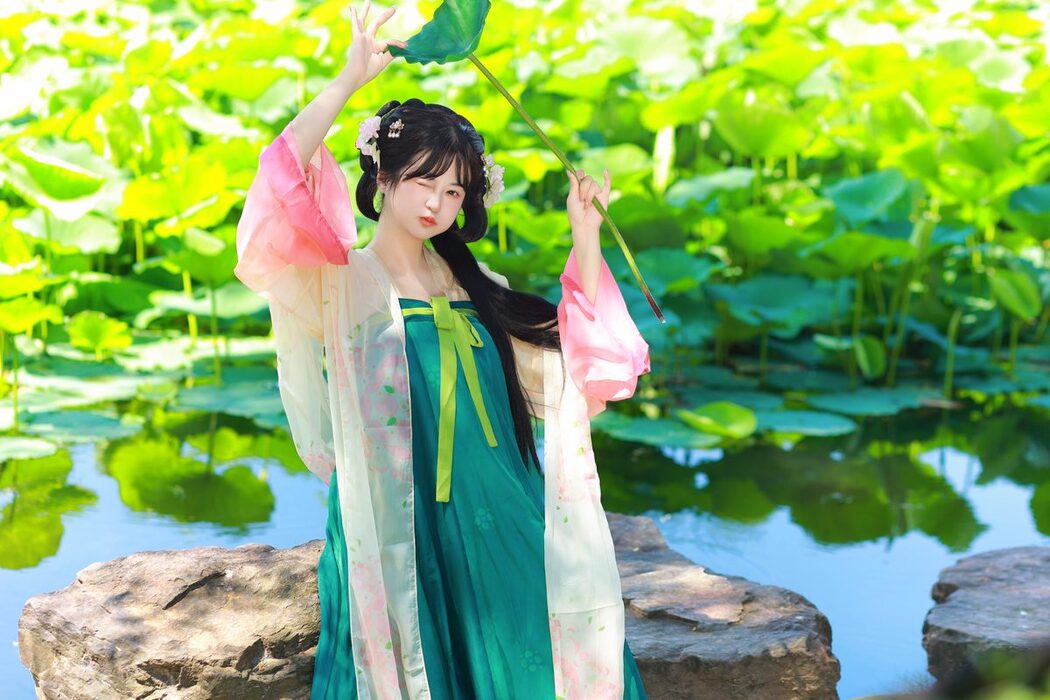 YiTuYu艺图语 Vol.5064 Bu Ke Ai De He He Miao