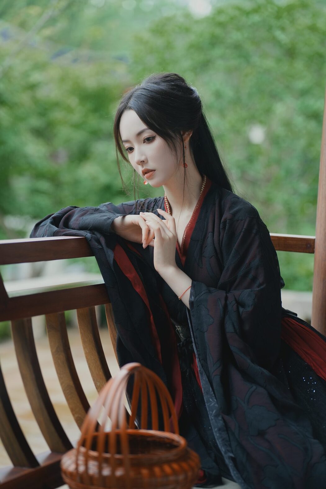 YiTuYu艺图语 Vol.4989 Vi Ge Vivian