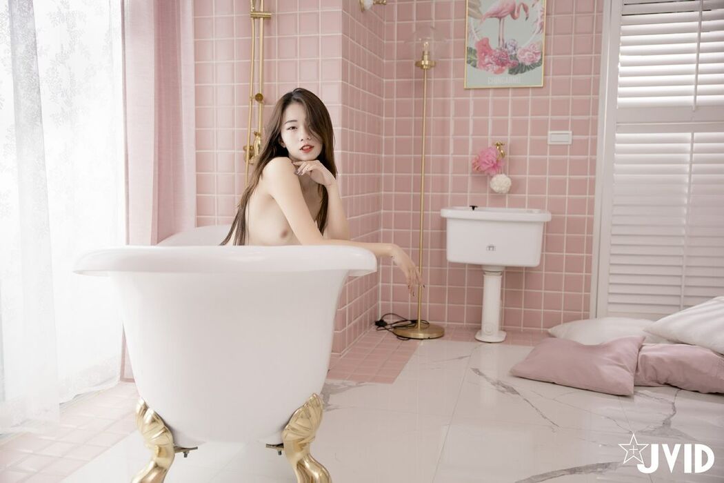 JVID Ya Jie 雅捷 And Verna – 雙美人風俗娘 Part01 (53P – 1V)