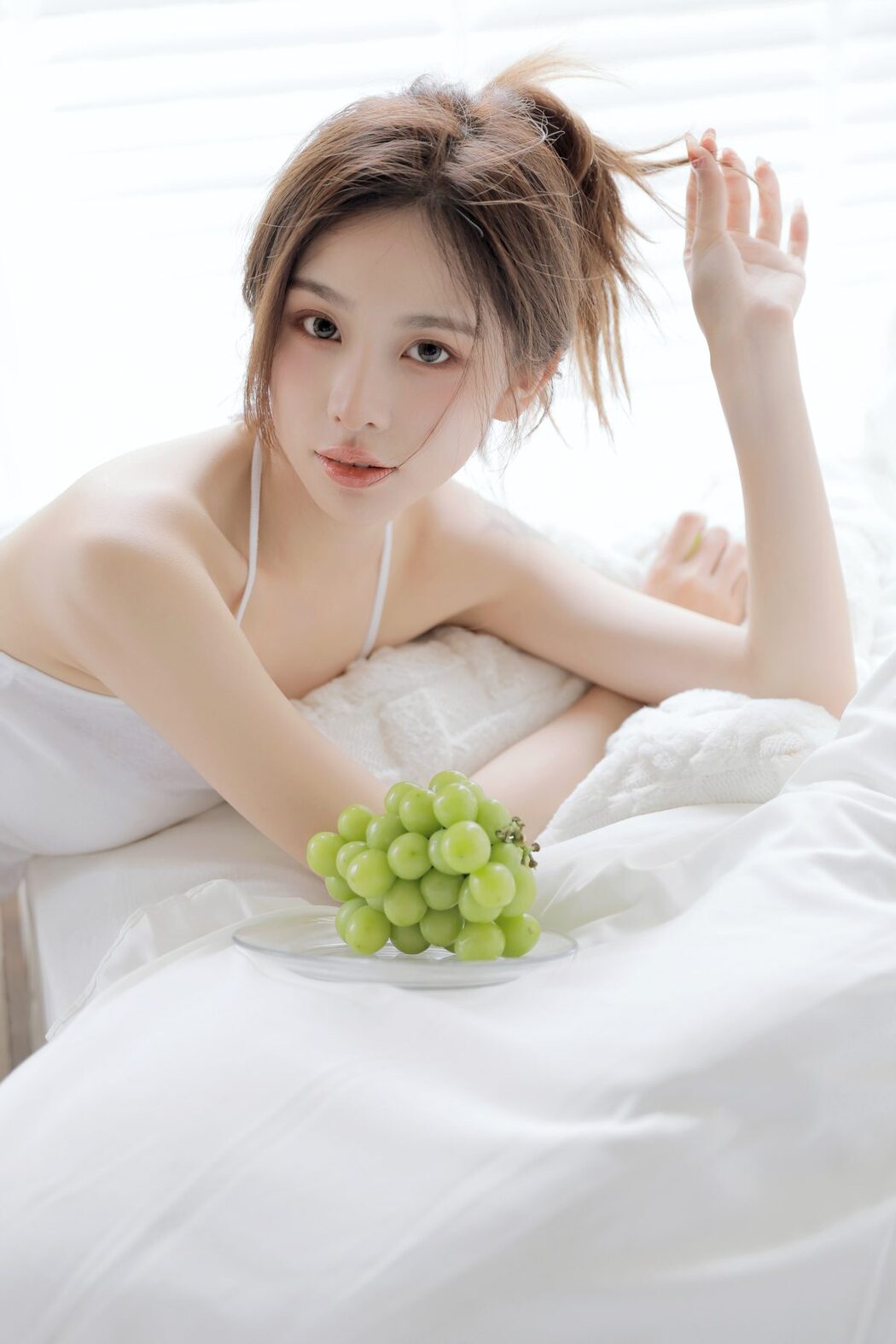 YiTuYu艺图语 Vol.5084 Xiao Fei ZZ