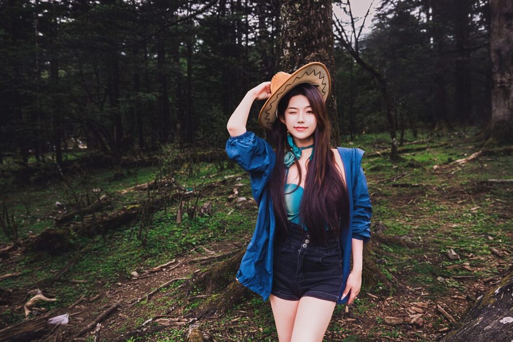 YiTuYu艺图语 Vol.5050 Pei Tong Xue