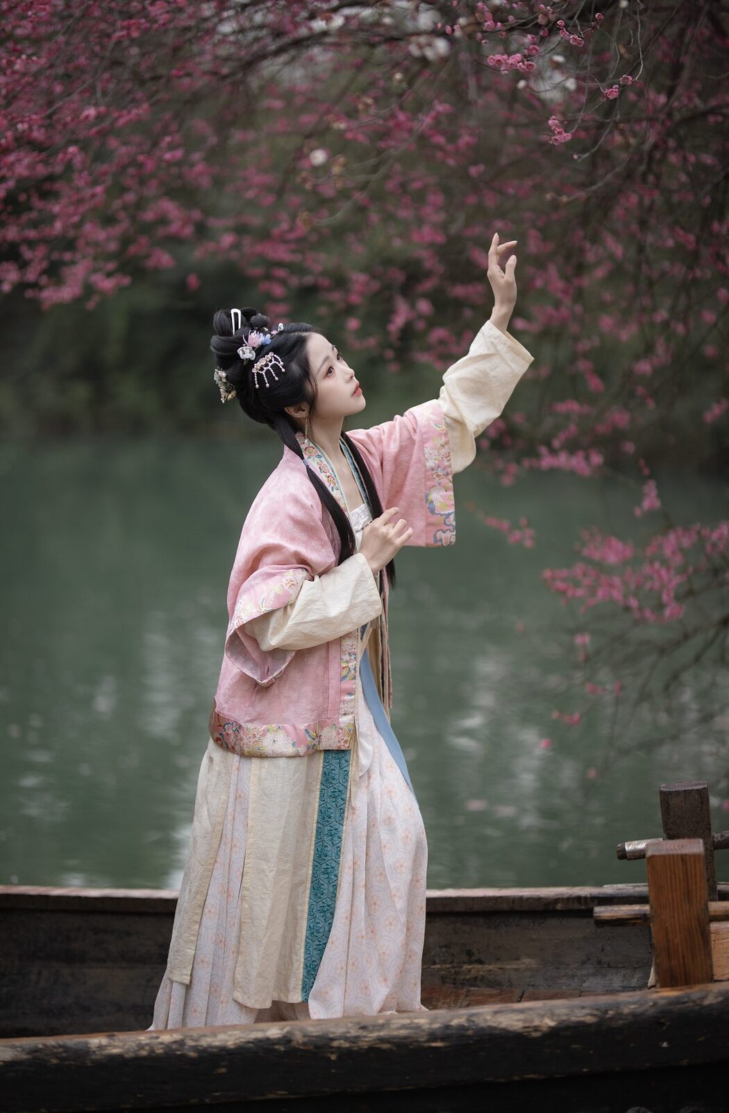 YiTuYu艺图语 Vol.5065 Yun Yun De Hei Yan Quan Er