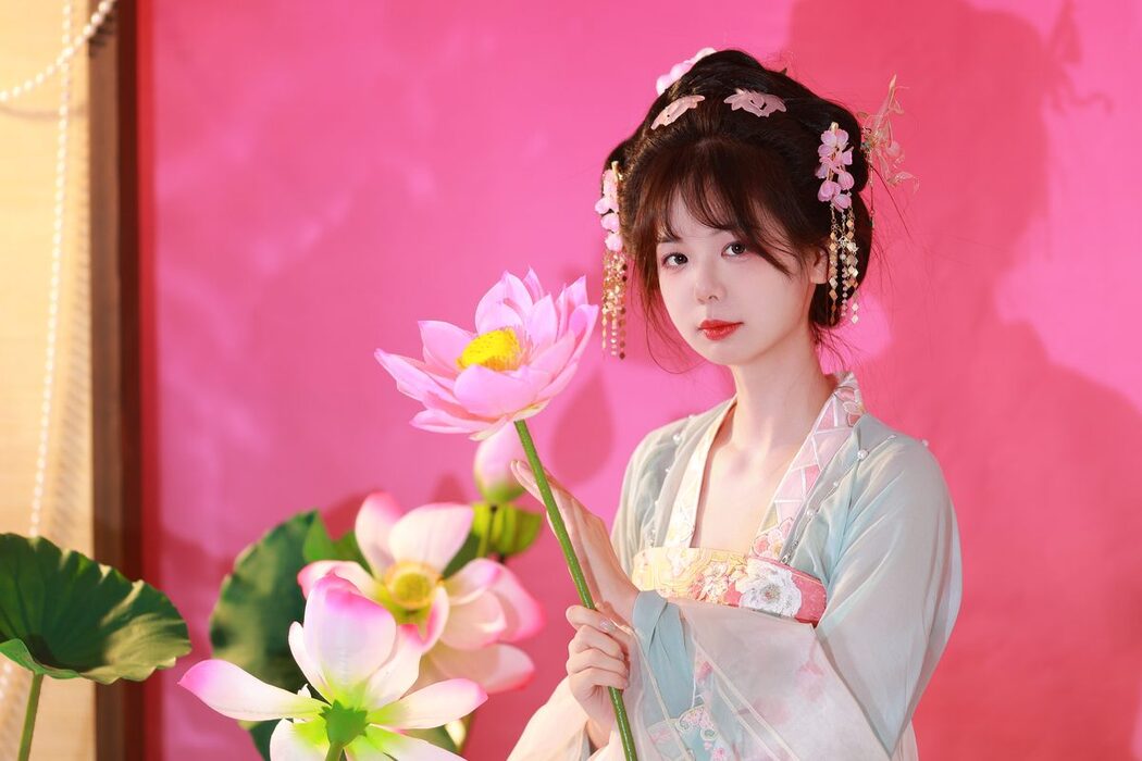 YiTuYu艺图语 Vol.5061 Mu Yan Se Cc
