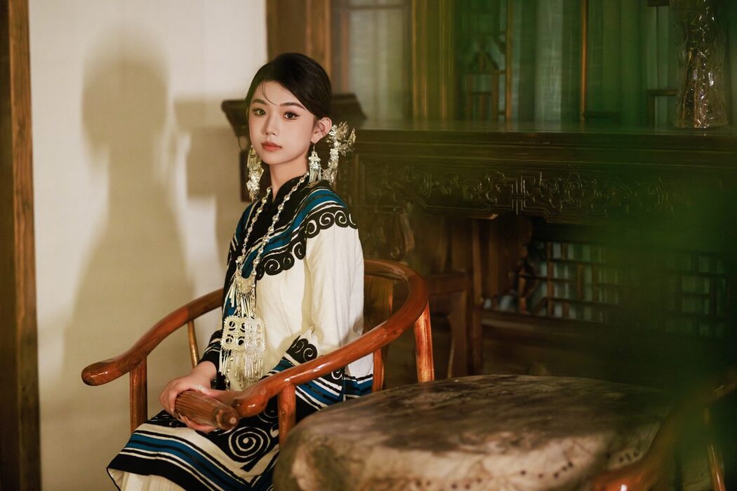 YiTuYu艺图语 Vol.5057 Pei Tong Xue