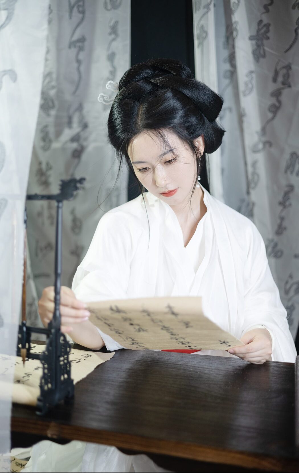 YiTuYu艺图语 Vol.5168 Zhi Shi