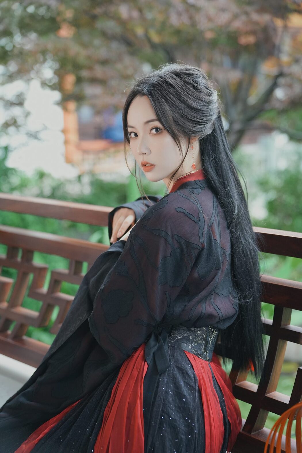 YiTuYu艺图语 Vol.4989 Vi Ge Vivian