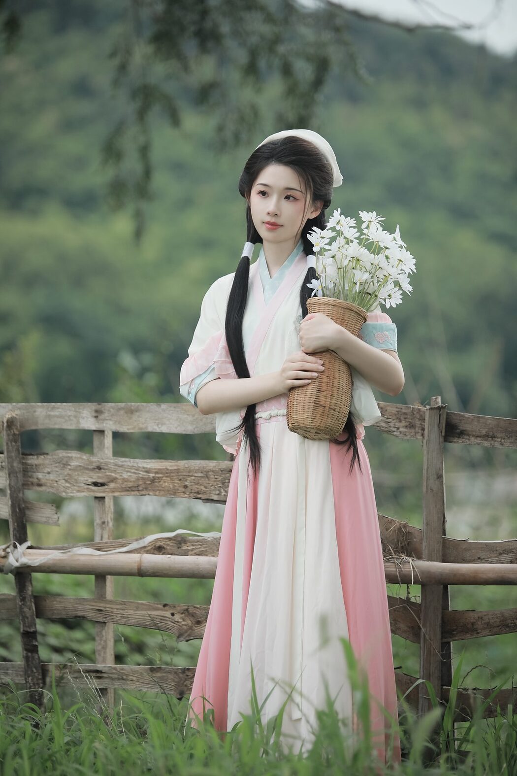 YiTuYu艺图语 Vol.5161 Miao Miao Jia De Xiao Yu Gan