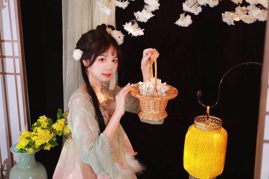 YiTuYu艺图语 Vol.5196 Mu Yan Se Cc