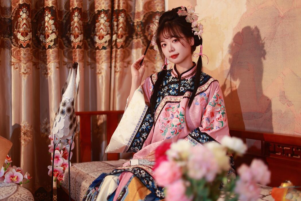 YiTuYu艺图语 Vol.5207 Mu Yan Se Cc