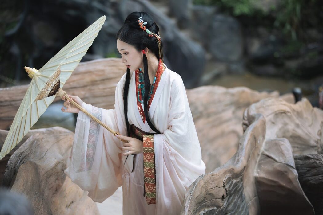 YiTuYu艺图语 Vol.5220 Qiu Da Da