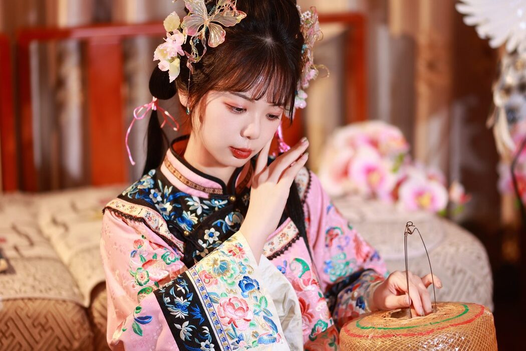 YiTuYu艺图语 Vol.5207 Mu Yan Se Cc