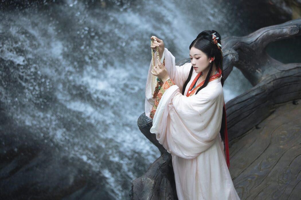 YiTuYu艺图语 Vol.5220 Qiu Da Da