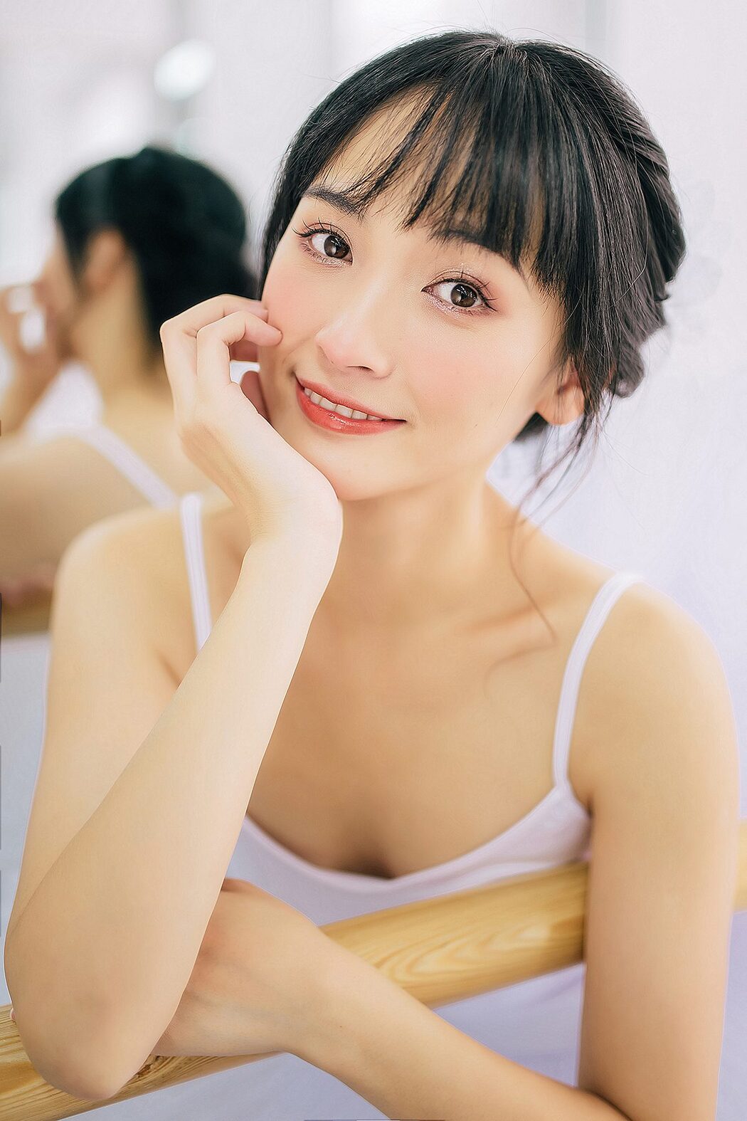 YiTuYu艺图语 Vol.5262 Feng Mu Mu AINY Cover Photo