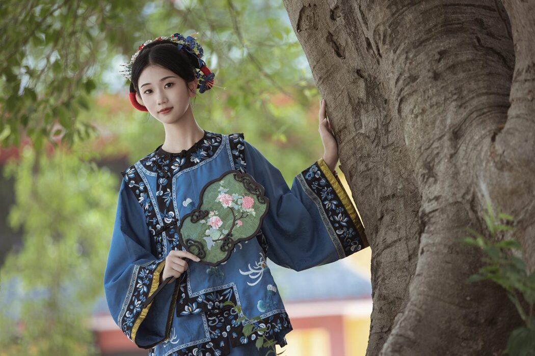 YiTuYu艺图语 Vol.5246 Xi Xi