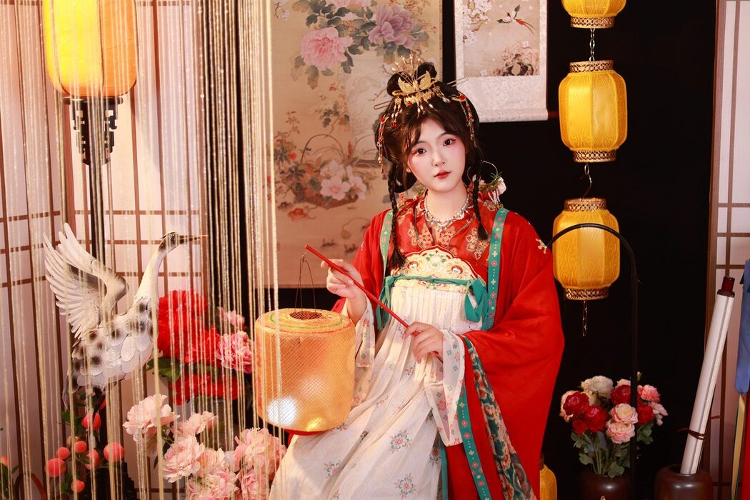 YiTuYu艺图语 Vol.5281 KaiLin Jiang