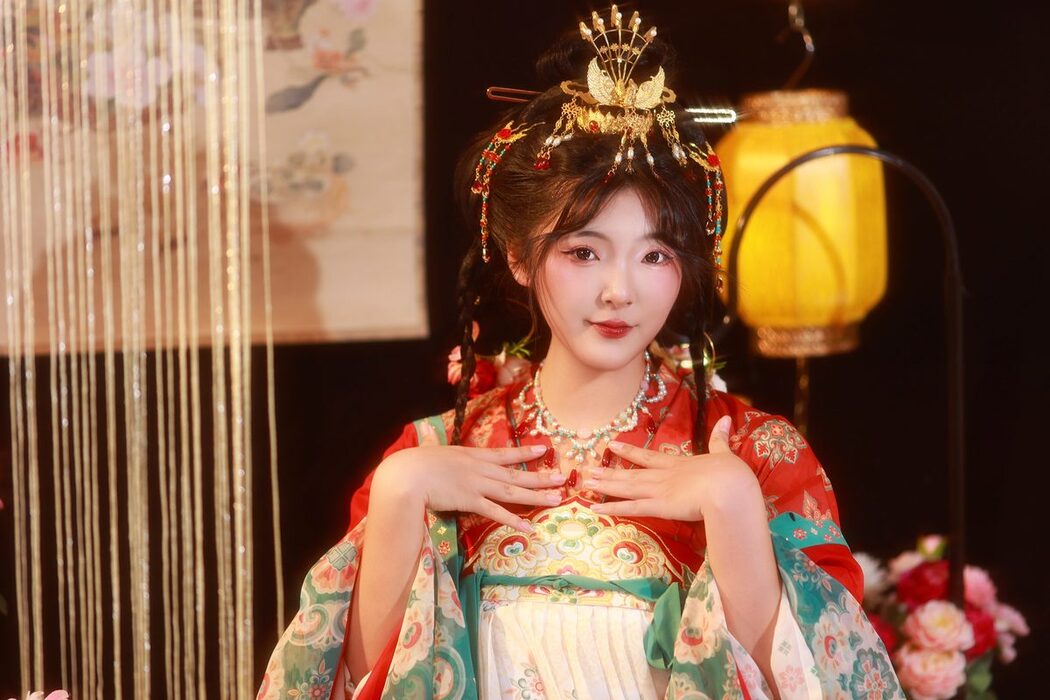 YiTuYu艺图语 Vol.5281 KaiLin Jiang