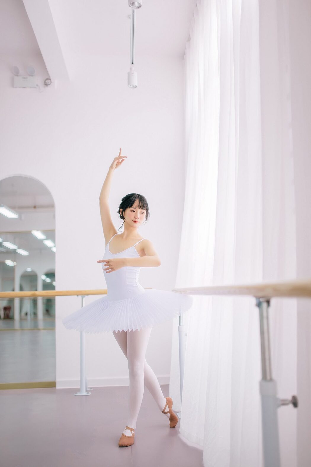 YiTuYu艺图语 Vol.5262 Feng Mu Mu AINY