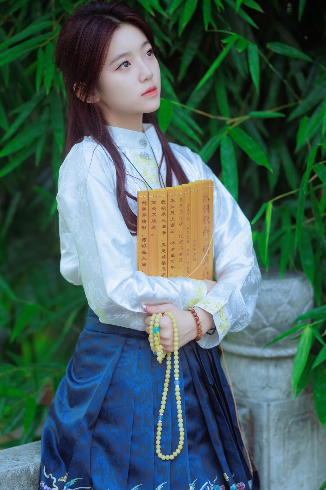 YiTuYu艺图语 Vol.5275 Xiao Mi Dou