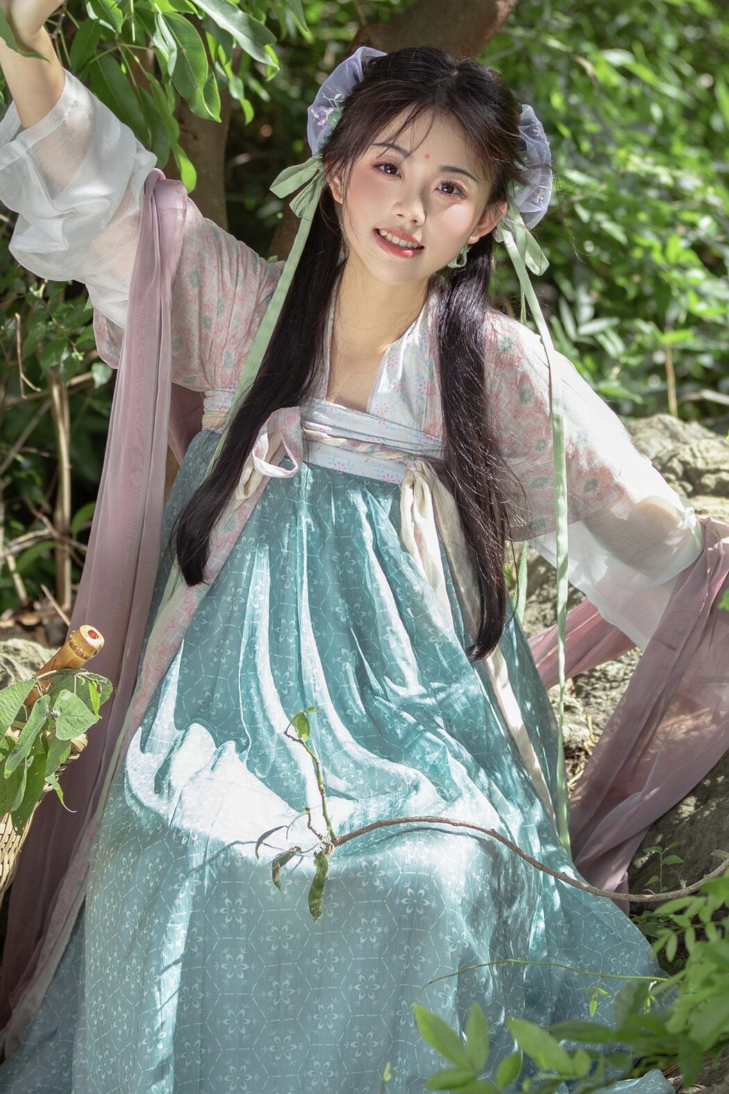YiTuYu艺图语 Vol.5251 Jin Zou Ba Cover Photo