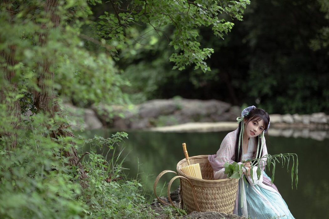 YiTuYu艺图语 Vol.5251 Jin Zou Ba