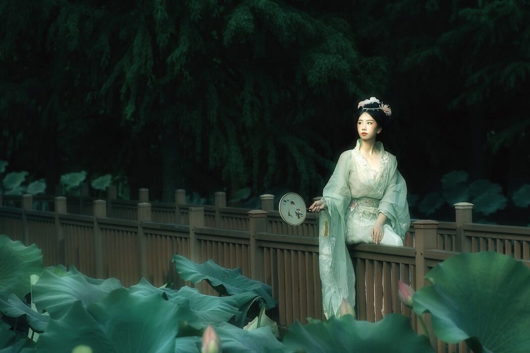 YiTuYu艺图语 Vol.5256 Xiao Qing