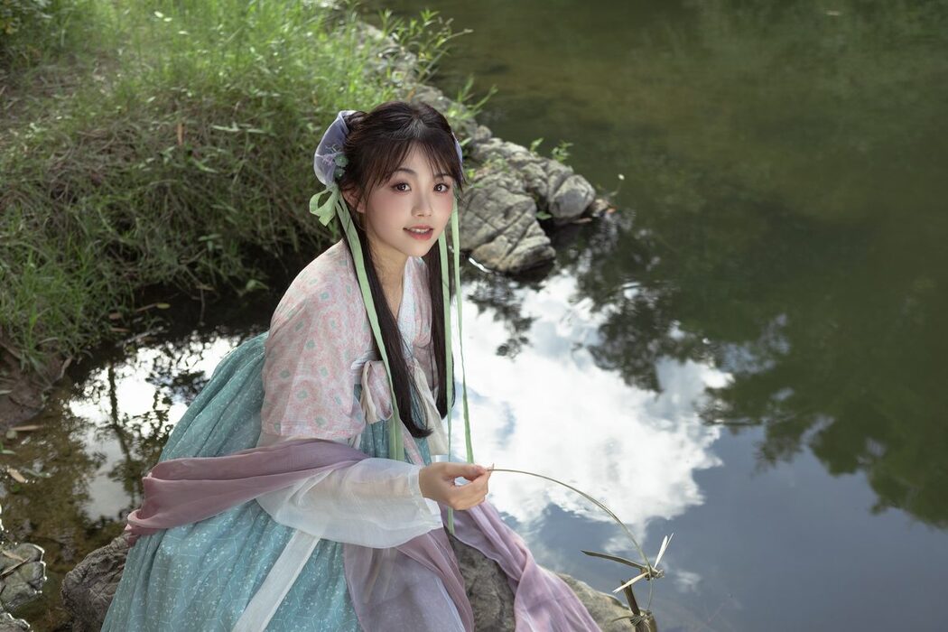 YiTuYu艺图语 Vol.5251 Jin Zou Ba