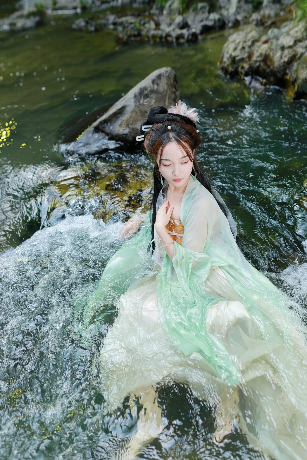 YiTuYu艺图语 Vol.5233 Yu Yan