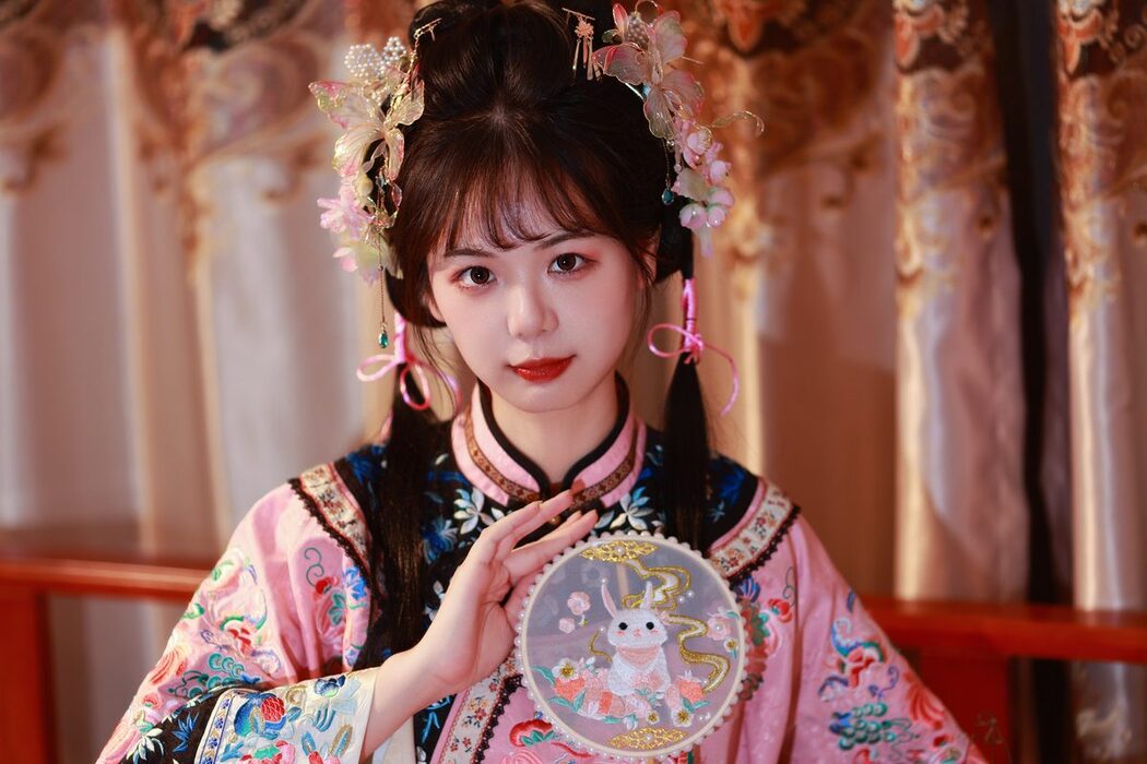 YiTuYu艺图语 Vol.5207 Mu Yan Se Cc