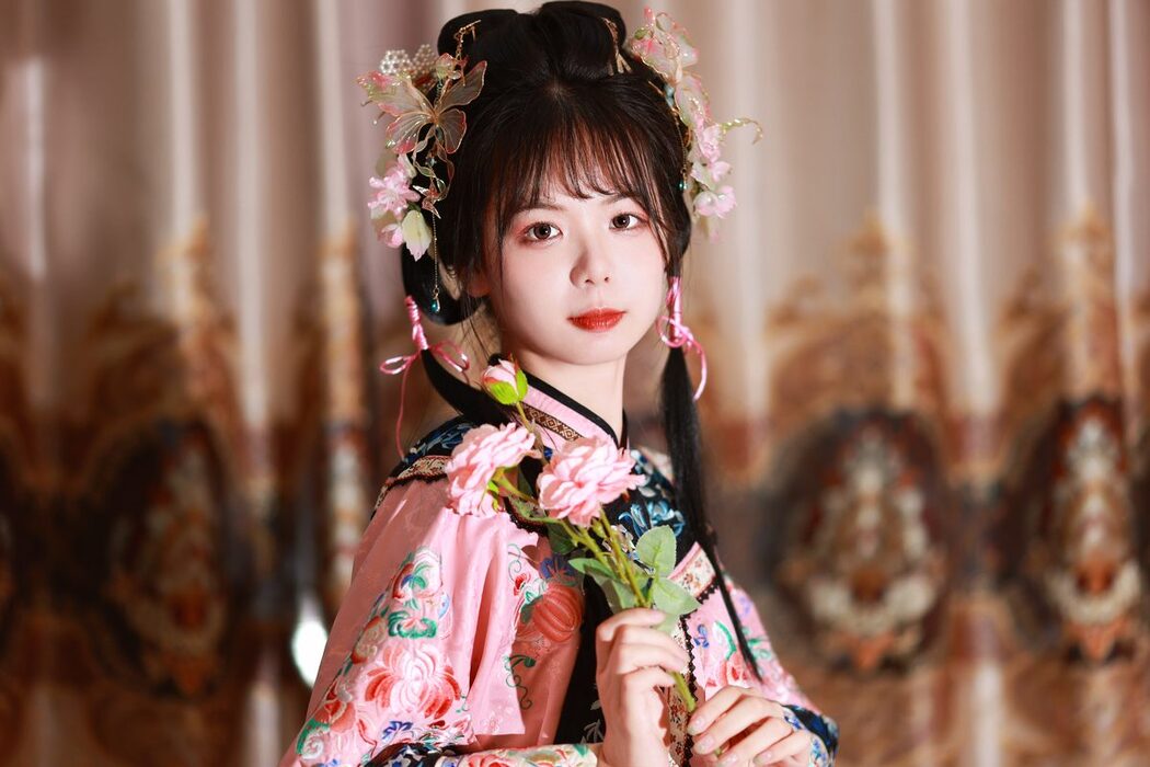 YiTuYu艺图语 Vol.5207 Mu Yan Se Cc