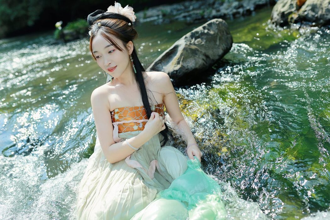YiTuYu艺图语 Vol.5233 Yu Yan