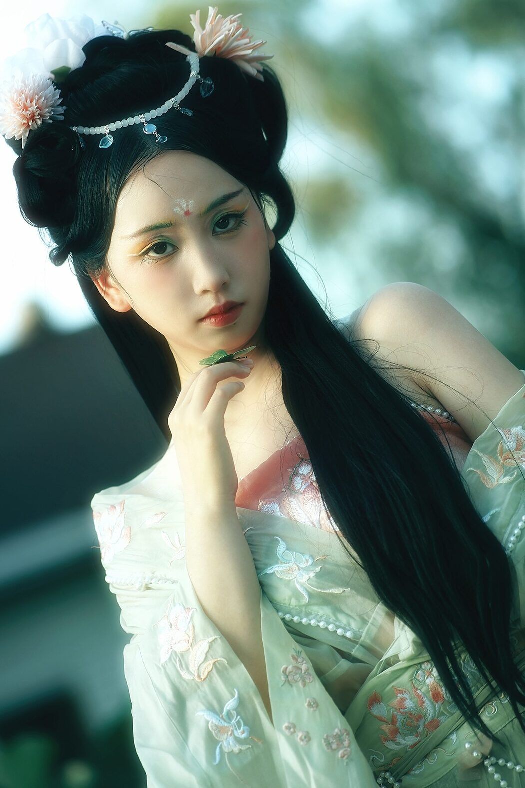 YiTuYu艺图语 Vol.5256 Xiao Qing Cover Photo