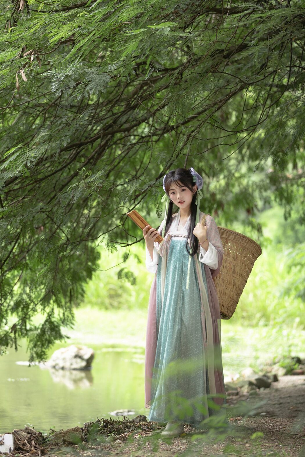 YiTuYu艺图语 Vol.5251 Jin Zou Ba