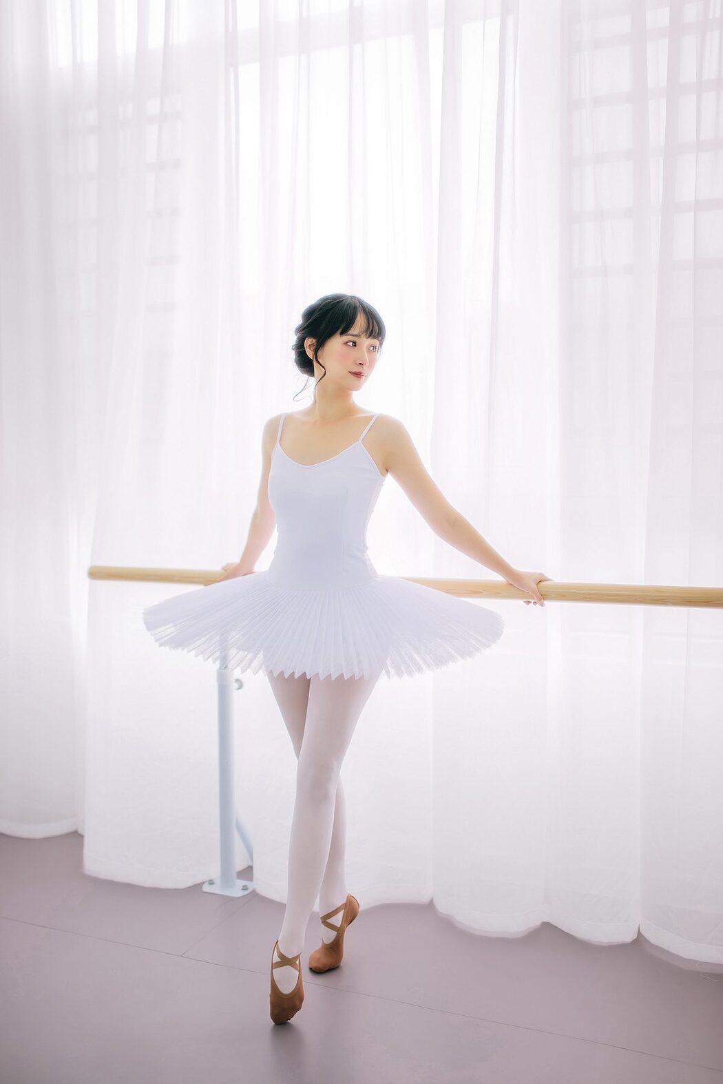 YiTuYu艺图语 Vol.5262 Feng Mu Mu AINY