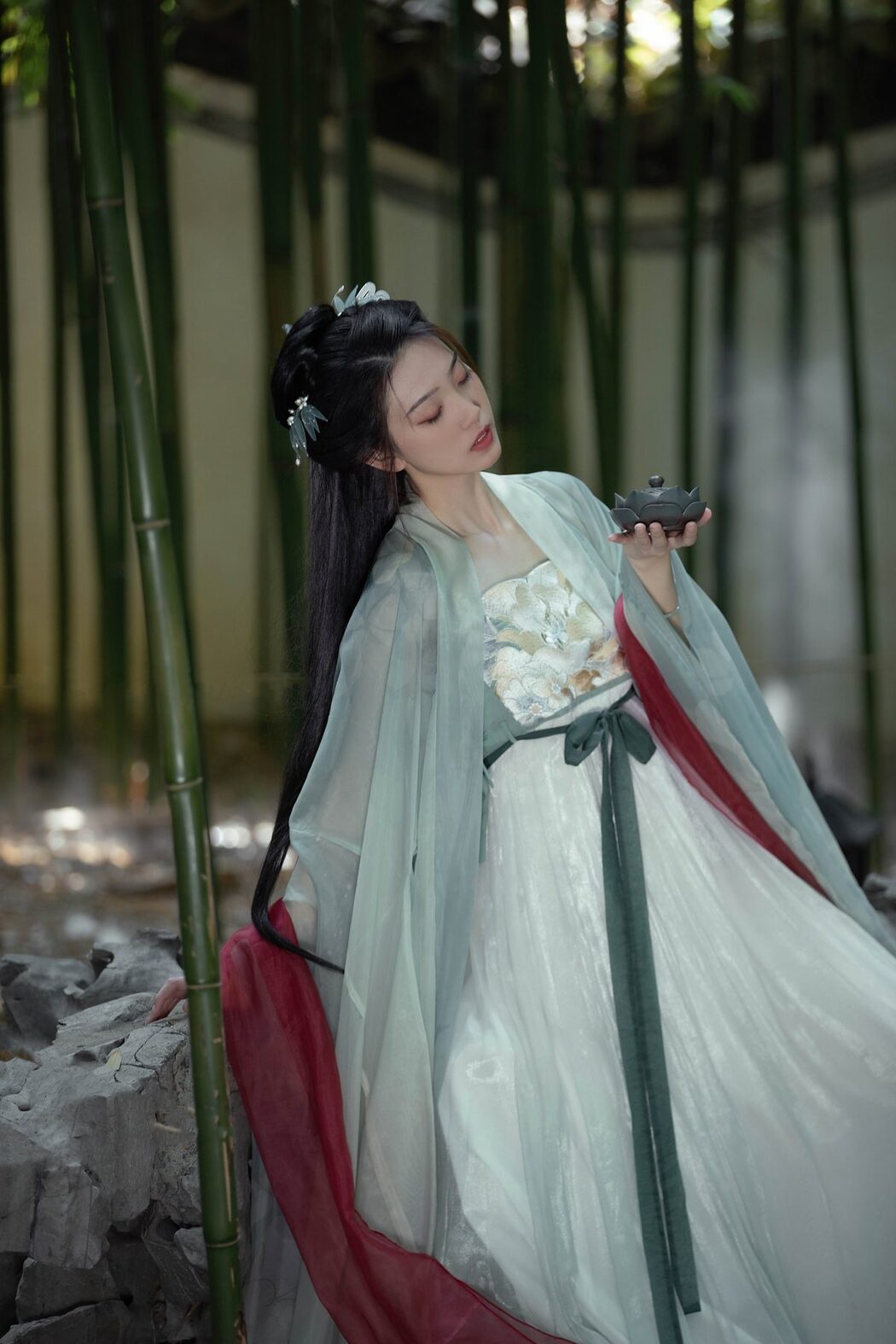 YiTuYu艺图语 Vol.5284 Zhi Zhi Qi