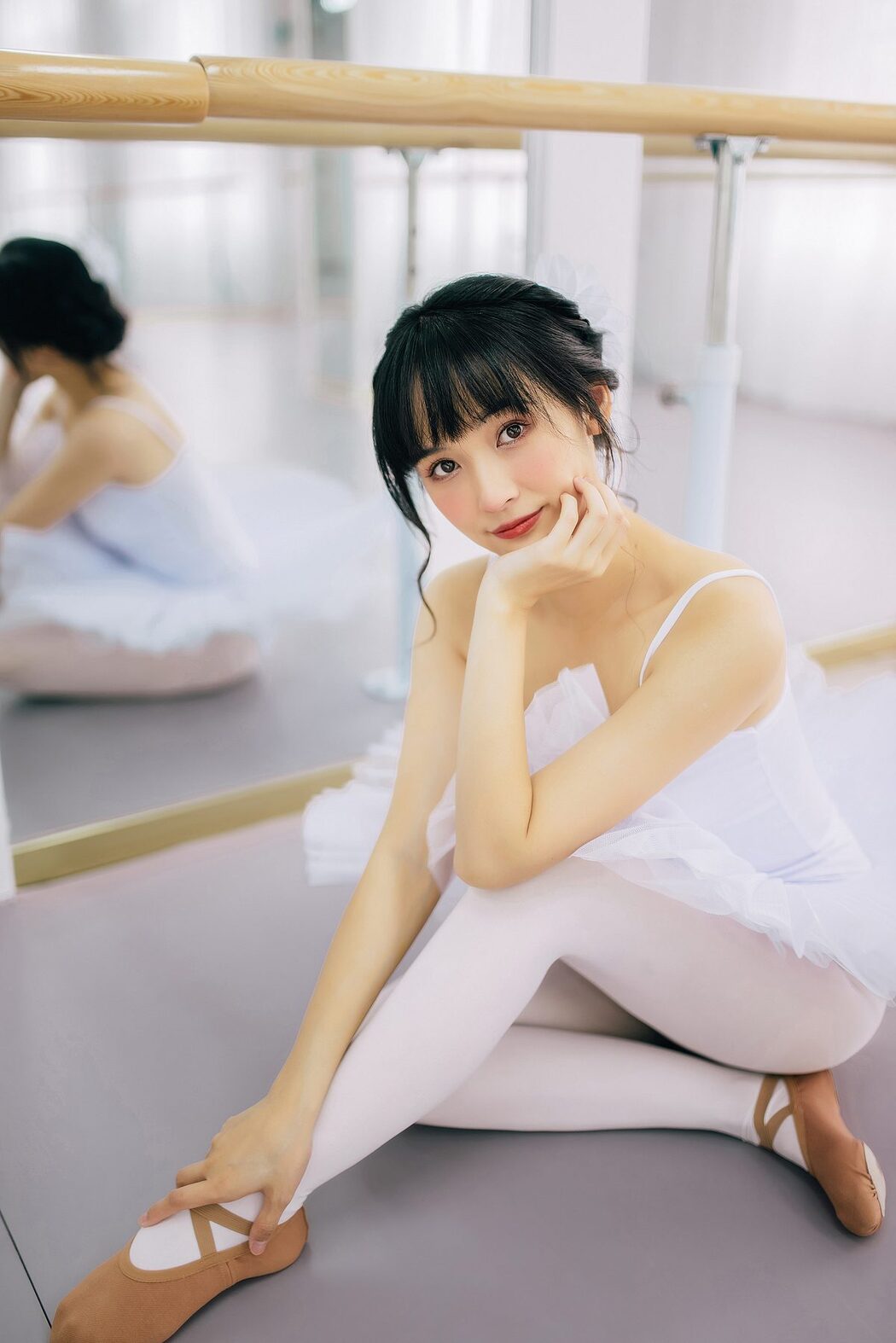 YiTuYu艺图语 Vol.5262 Feng Mu Mu AINY