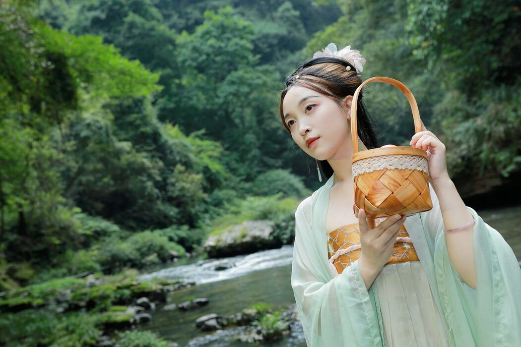 YiTuYu艺图语 Vol.5233 Yu Yan