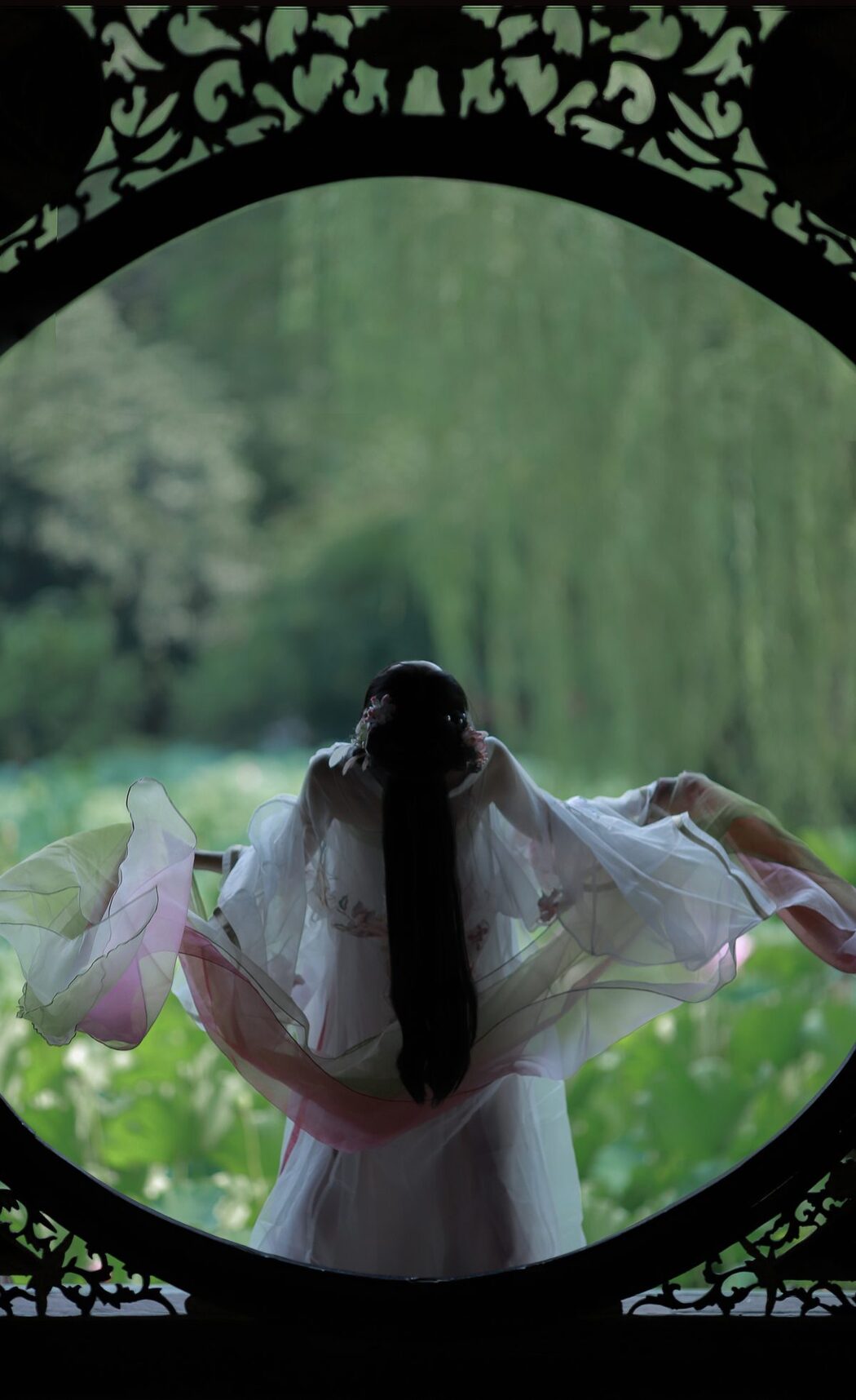 YiTuYu艺图语 Vol.5240 Nu Li Hua Zhuang De Sui Sui