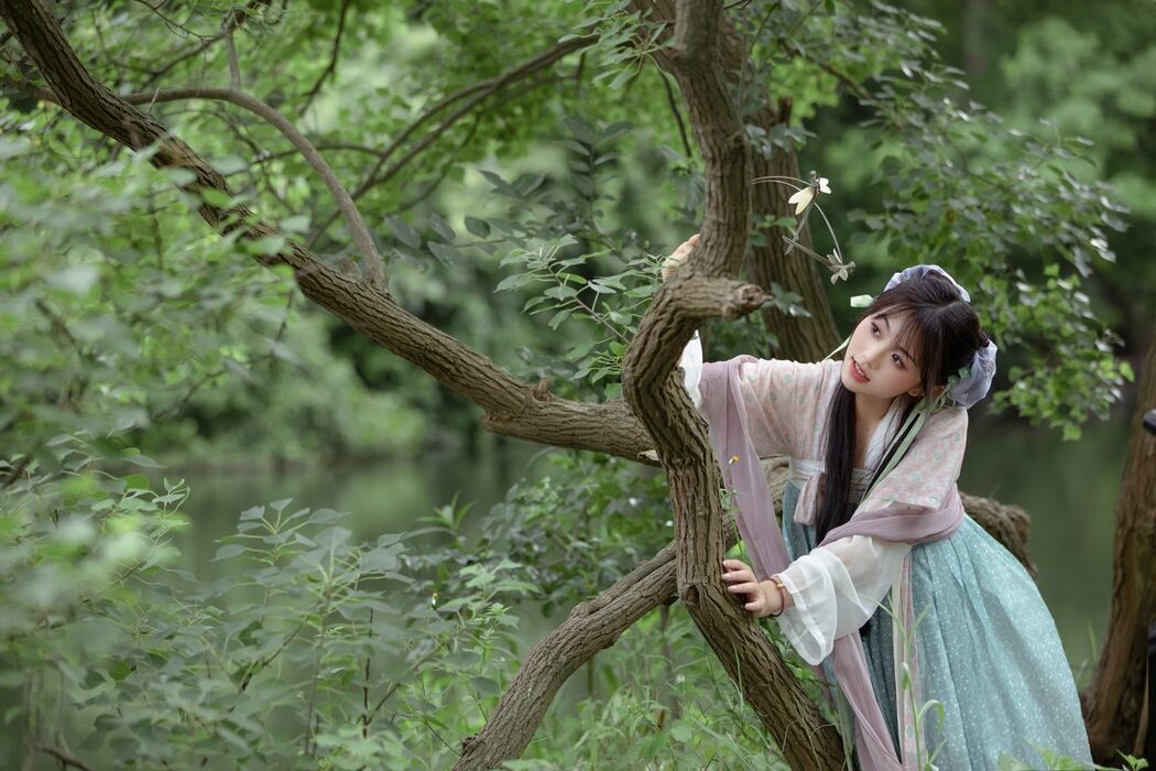 YiTuYu艺图语 Vol.5251 Jin Zou Ba