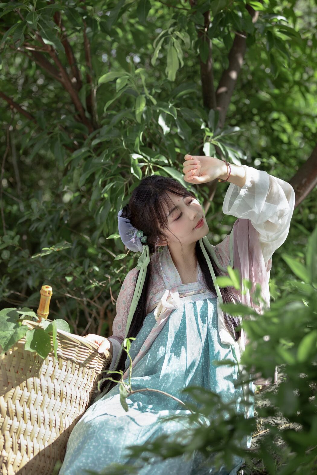 YiTuYu艺图语 Vol.5251 Jin Zou Ba