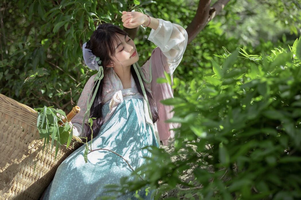 YiTuYu艺图语 Vol.5251 Jin Zou Ba