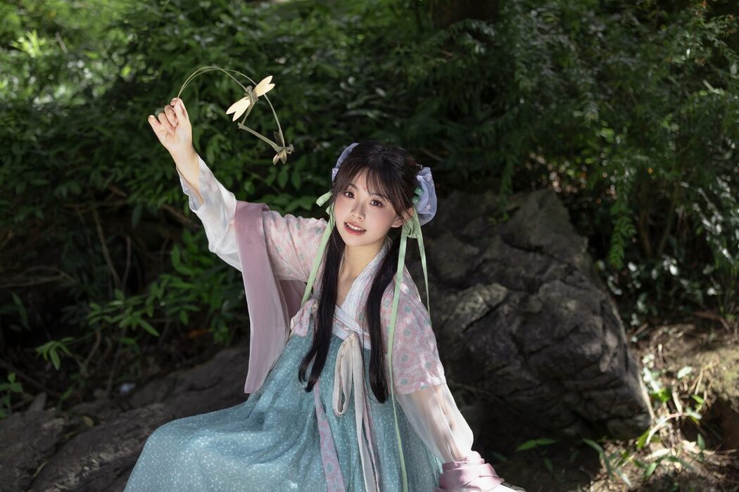 YiTuYu艺图语 Vol.5251 Jin Zou Ba