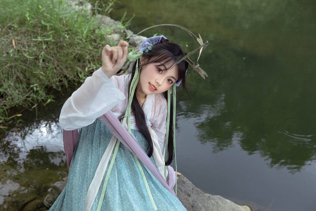 YiTuYu艺图语 Vol.5251 Jin Zou Ba