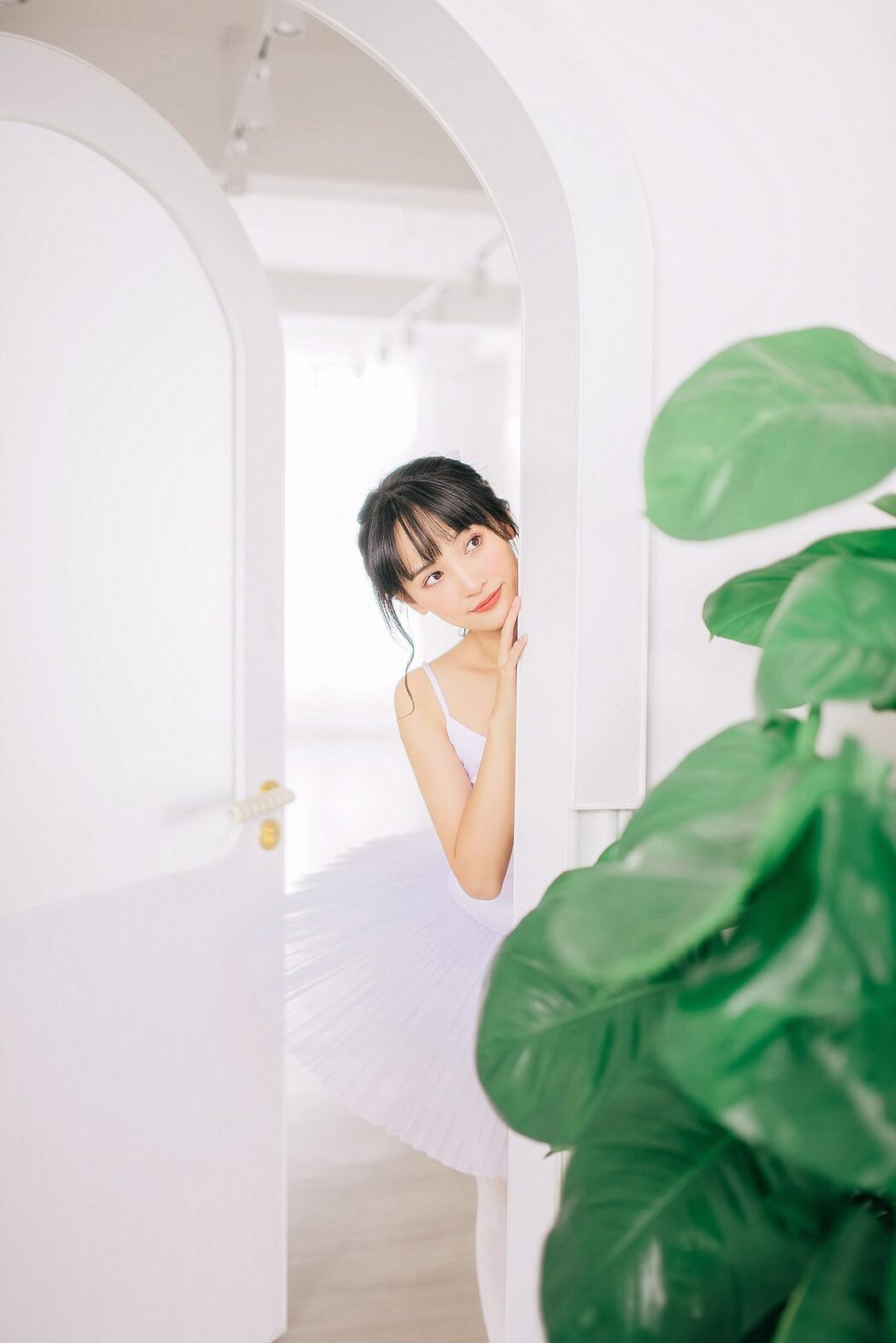 YiTuYu艺图语 Vol.5262 Feng Mu Mu AINY